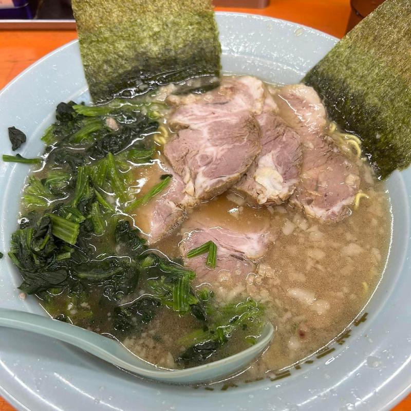 チャーシュー麺 ほうれん草(ラーメンショップ椿 春日部備後店)