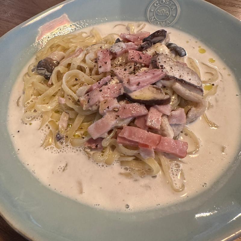 トリフ薫るクリームパスタ(Italian Kitchen VANSAN 秋田八橋店)
