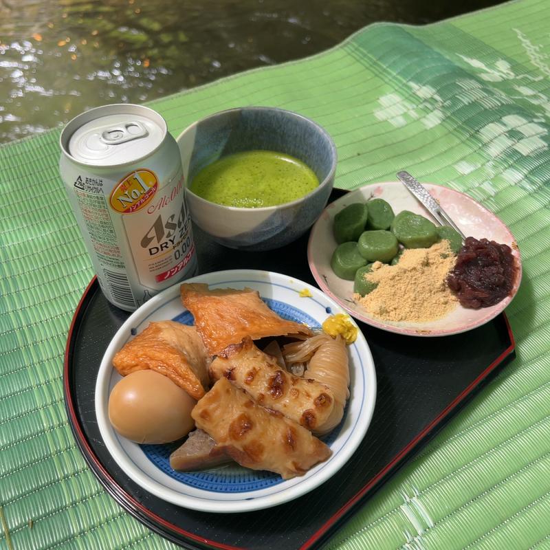草団子と抹茶のセットとおでん(小太郎茶屋 （こたろうさや）)