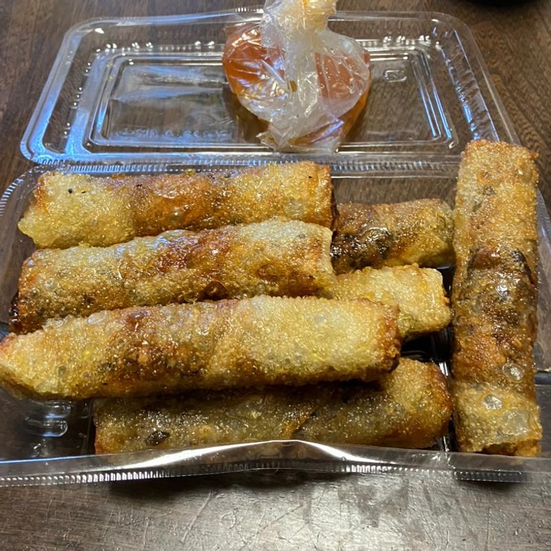 揚げ春巻き(いずみ(SEN)のベトナム料理 ヴィフーン Việt Hương)