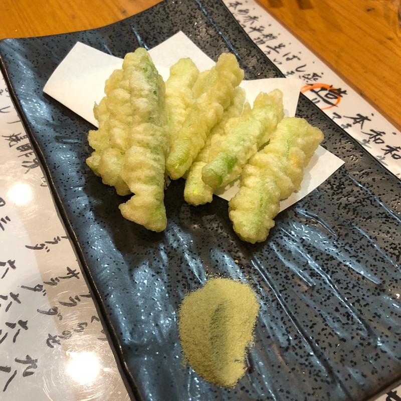 アスパラの天ぷら(肴菜や あら木)