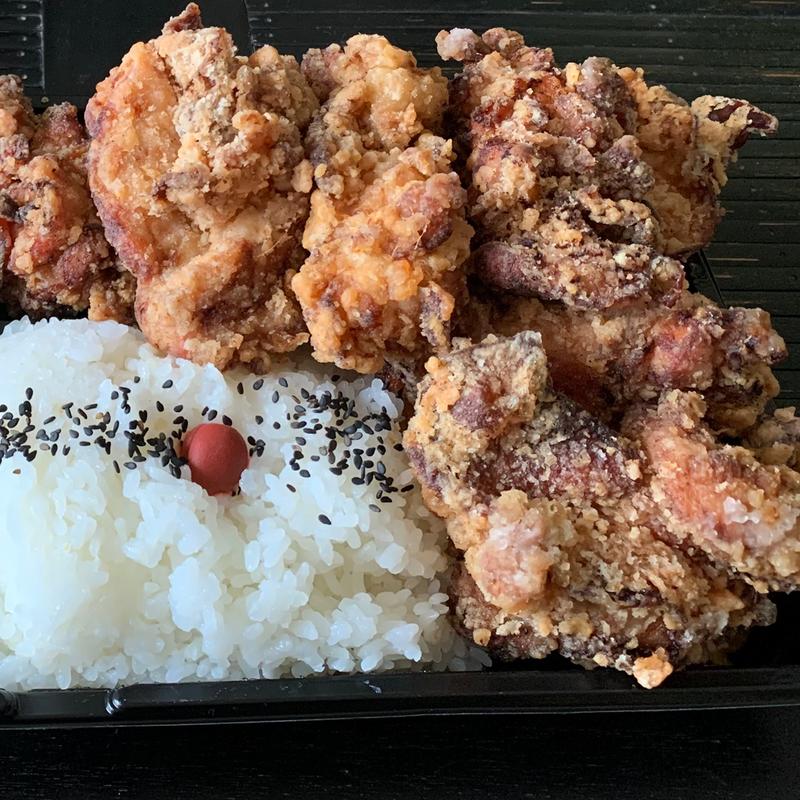 大型バス盛 LL(デカ盛り唐揚げ専門店キッチン BUS STOP)