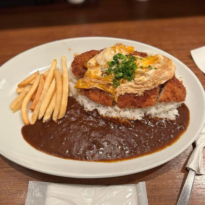 カツ丼カレー 大盛り(グリルらんぷ亭 )