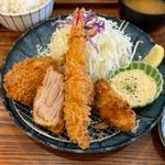 上ひれかつと海老、牡蠣のミックス定食