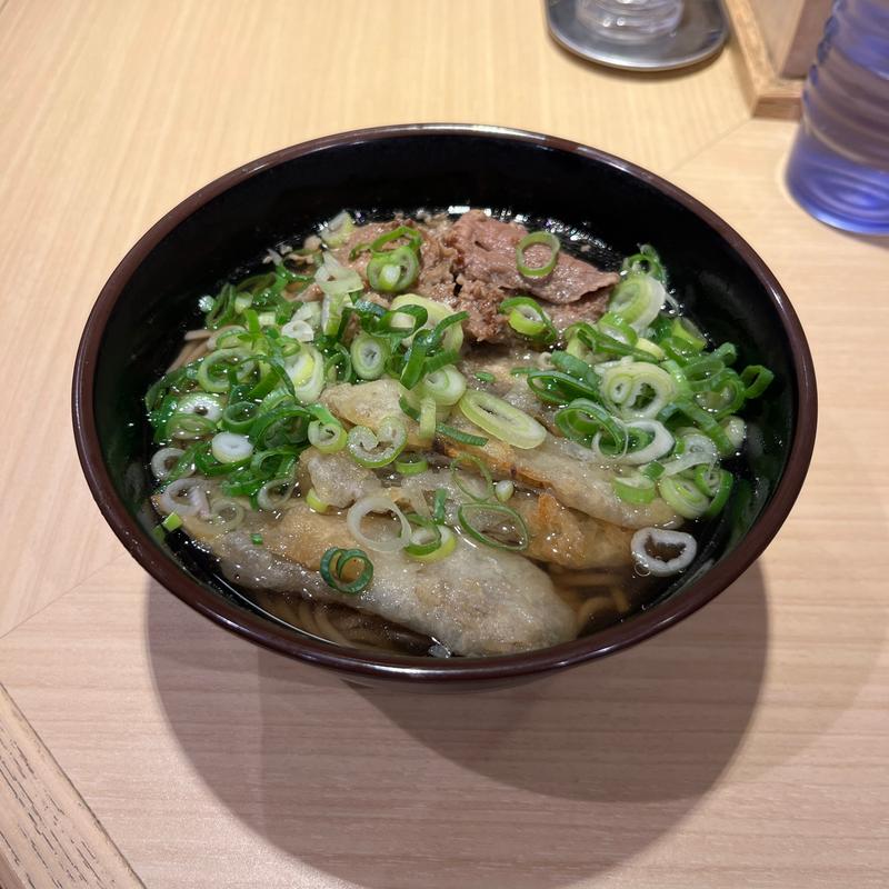 肉ごぼう天そば(うどんそば恵寿多)