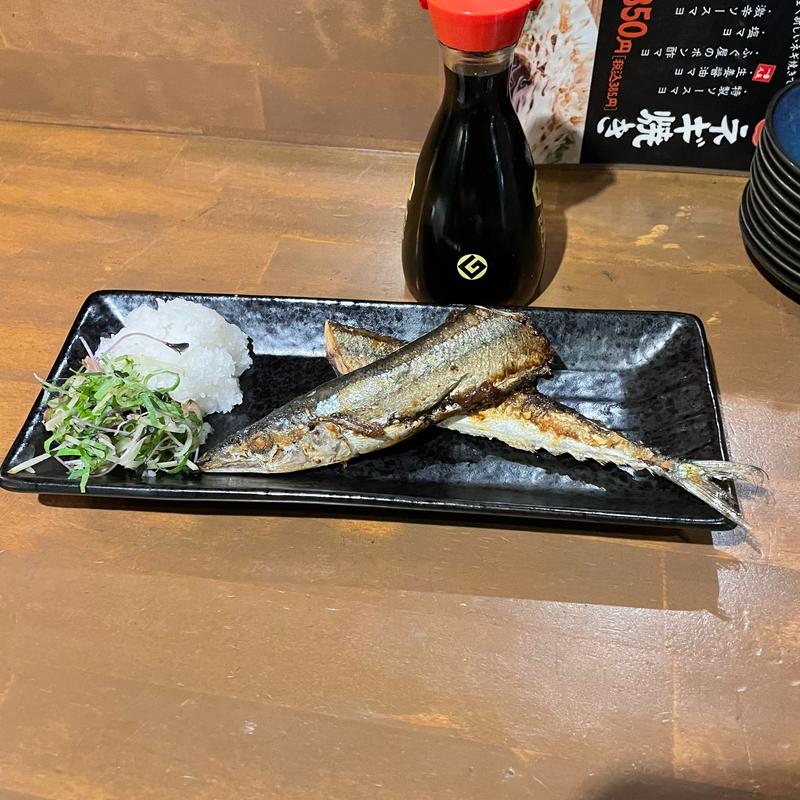 サンマ塩焼き(世界 居酒屋 鉄板焼き イカ焼き)