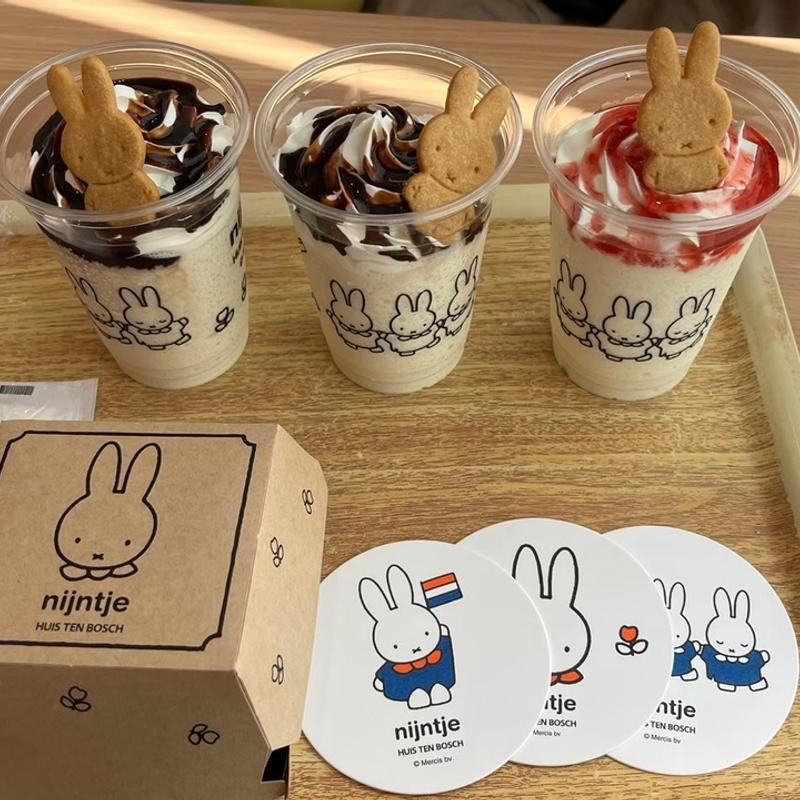 ミッフィー特製ミルクセーキ(ナインチェカフェ(nijntje Cafe))