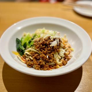 自家製麺の汁なし担々麺(餃子のラスベガス)
