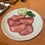 上タン