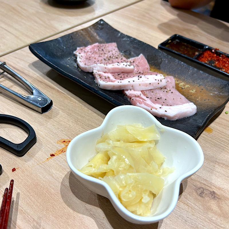 ガリロース(豚焼肉 グルマンズ)