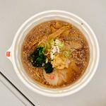 背脂生姜醤油ラーメン(生姜醤油専門 我武者羅 幡ヶ谷本店)