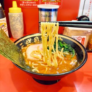 ラーメン並(横浜家系ラーメン 野中家)