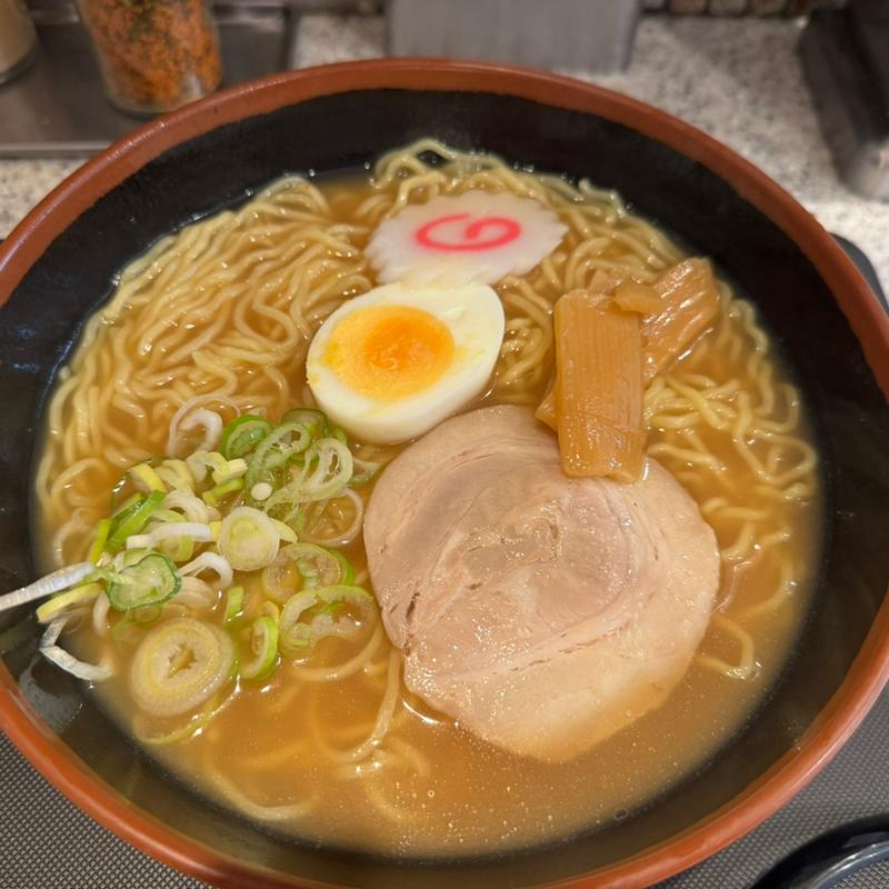 煮干しラーメン(名代 富士そば 新宿店 （ふじそば）)