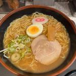 煮干しラーメン(名代 富士そば 新宿店 （ふじそば）)