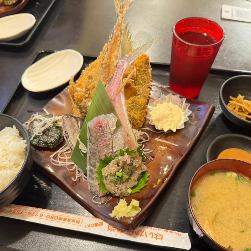房総！アジいろいろ定食(魚問屋食堂さかなやくろ 幸町店)