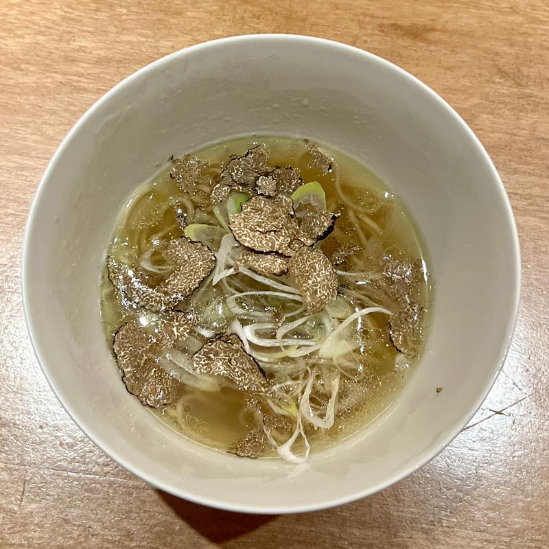 トリュフ塩ラーメン ハーフ(ニシムラ鮨Toki)
