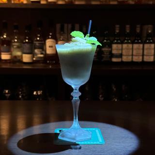 キウイフルーツ(Bar neat)