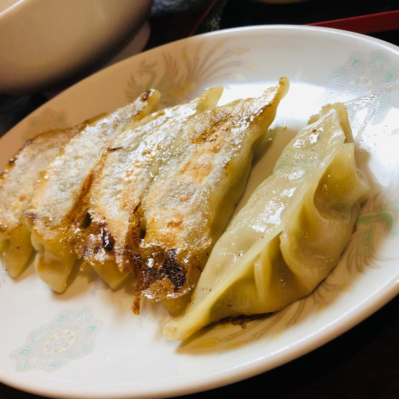 ジャンボ黒豚餃子(中華大飯店)