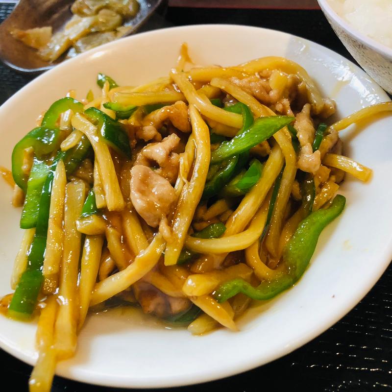 青椒肉絲_二品選べる大飯店ランチ(中華大飯店)
