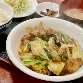 豚軟骨の煮込み定食(創作料理 中華居酒屋 楽らく)