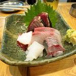 赤字のお刺身3点盛(大衆酒場 チャン栓チャン)