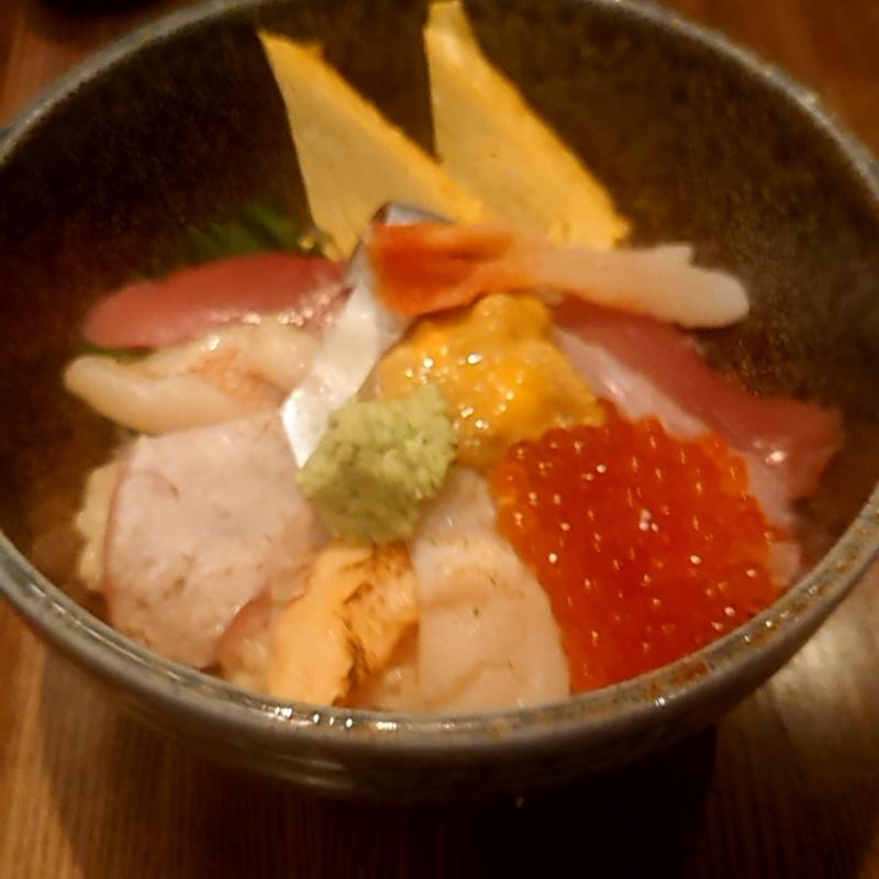 特上海鮮丼(日本橋にぎやかにぎり一)