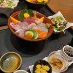 海鮮丼