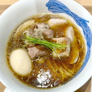 十勝ロイヤルマンガリッツァ豚と新特地鶏の醤油らぁ麺(Japanese Ramen Noodle Lab Q)