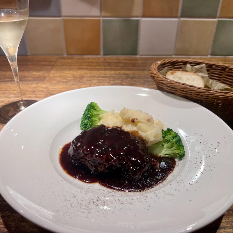 シャン食ハンバーグ赤ワインソース(シャンパン食堂 )