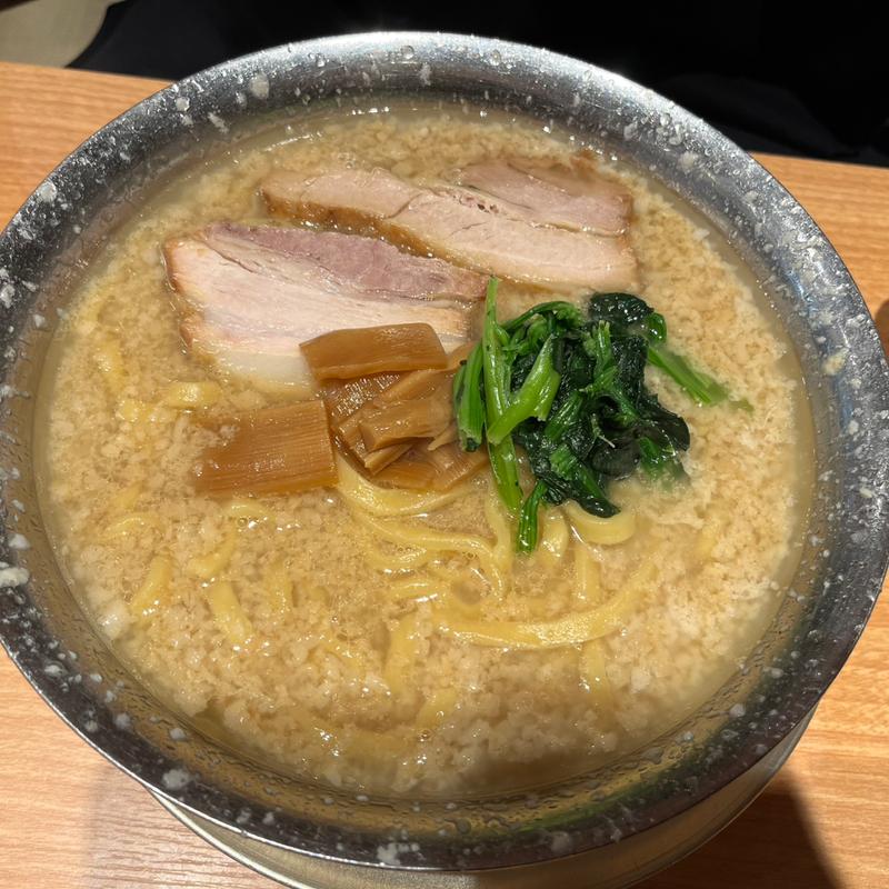 背脂中華大盛り(磨きの町のラーメン屋 味我駆 （ミガク ）)