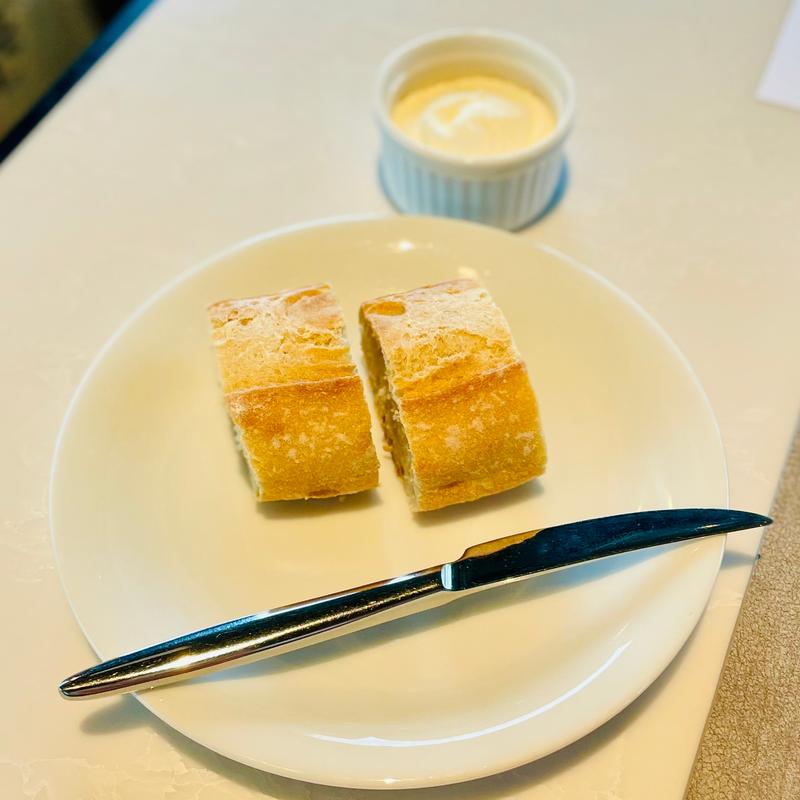 Chef's Special Lunch  パンとホイップバター(BREEZE OF TOKYO (ブリーズ・オブ・トウキョウ))