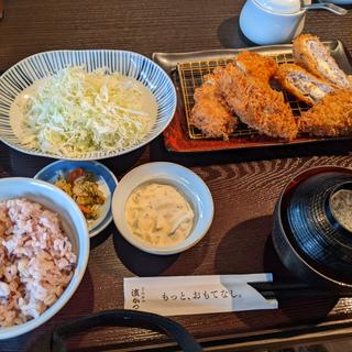 牡蠣フライとチキンかつ御膳(とんかつ濵かつ 福岡諸岡店)