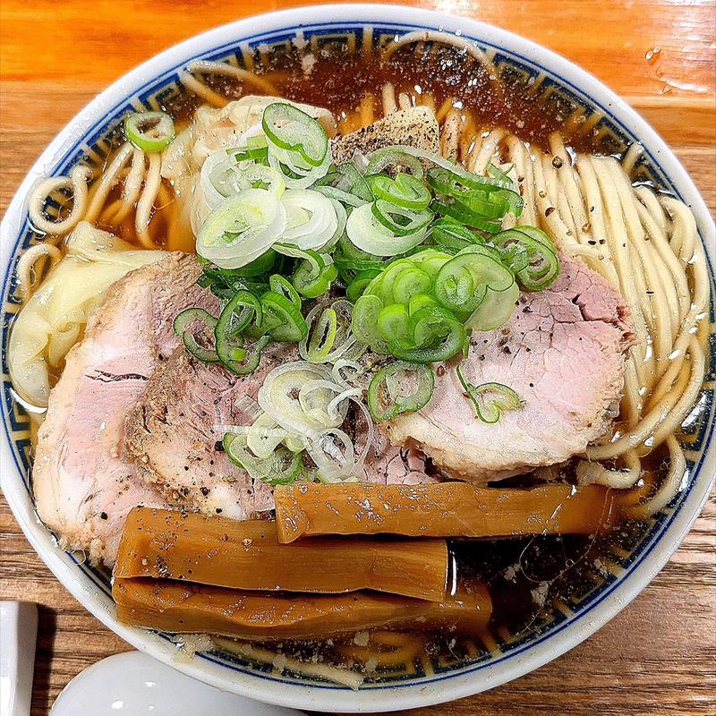 豚生姜醤油ワンタンそば(世田谷製麺所（2023年9月1日オープン予定）)