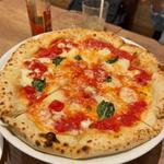 本番ナポリのマルゲリータ(Italian Kitchen VANSAN 南浦和店)