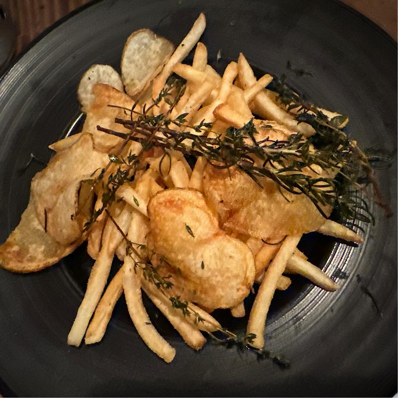 こぼれちゃったフライドポテト(ヌリカベ （nurikabe）)