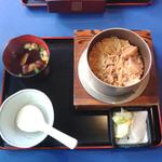 豚角煮釜飯、吸物(みやぎ冨美野 )