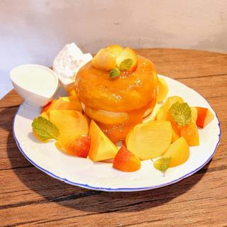 柿とプラムのパンケーキ(よろず茶屋444)