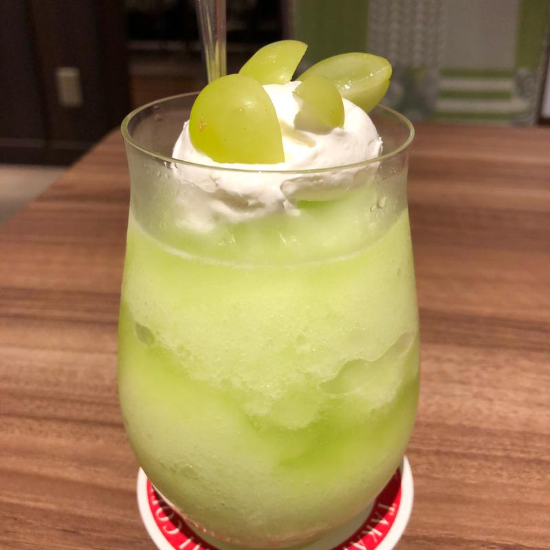 シャインマスカットのスムージー(高倉町珈琲 戸田店)