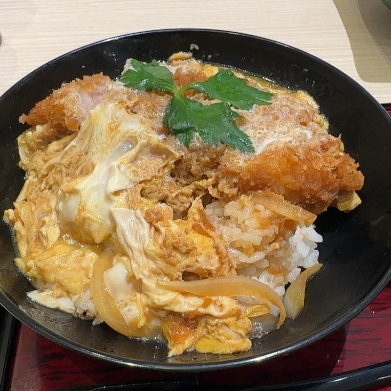 ふんわり卵のかつ丼(新宿さぼてん 岡山駅サンステーションテラス店 )