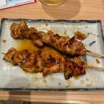 炭火焼き鳥　もも焼(焼鳥のヒナタ 三宮店)