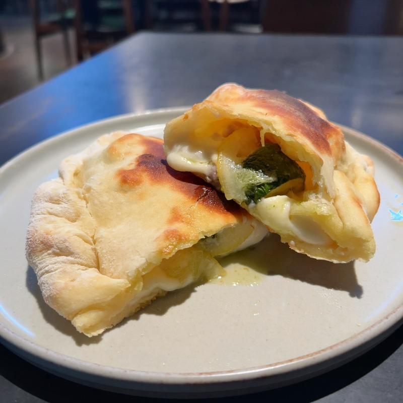 サルシッチャとズッキーニ　レモン、バジル(沢村 （SAWAMURA）)