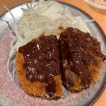 黒毛和牛のメンチカツ ダークカカオとんかつソース
