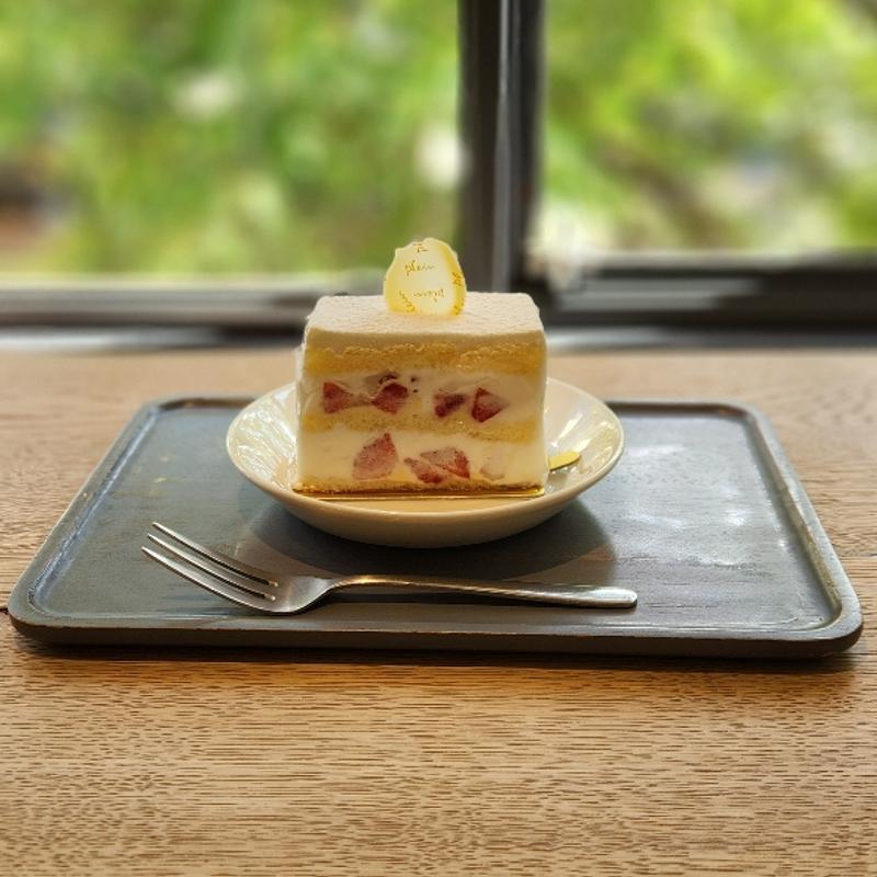 ガトー・ブラン(パティスリー プラン)