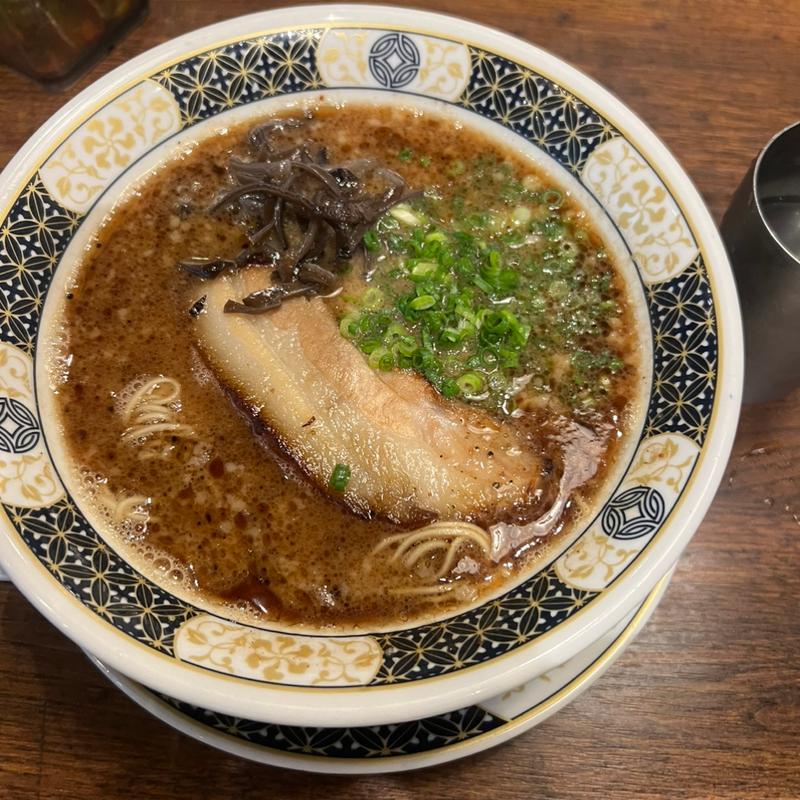 黒虎らーめん(神虎 南森町店 （カミトラ）)