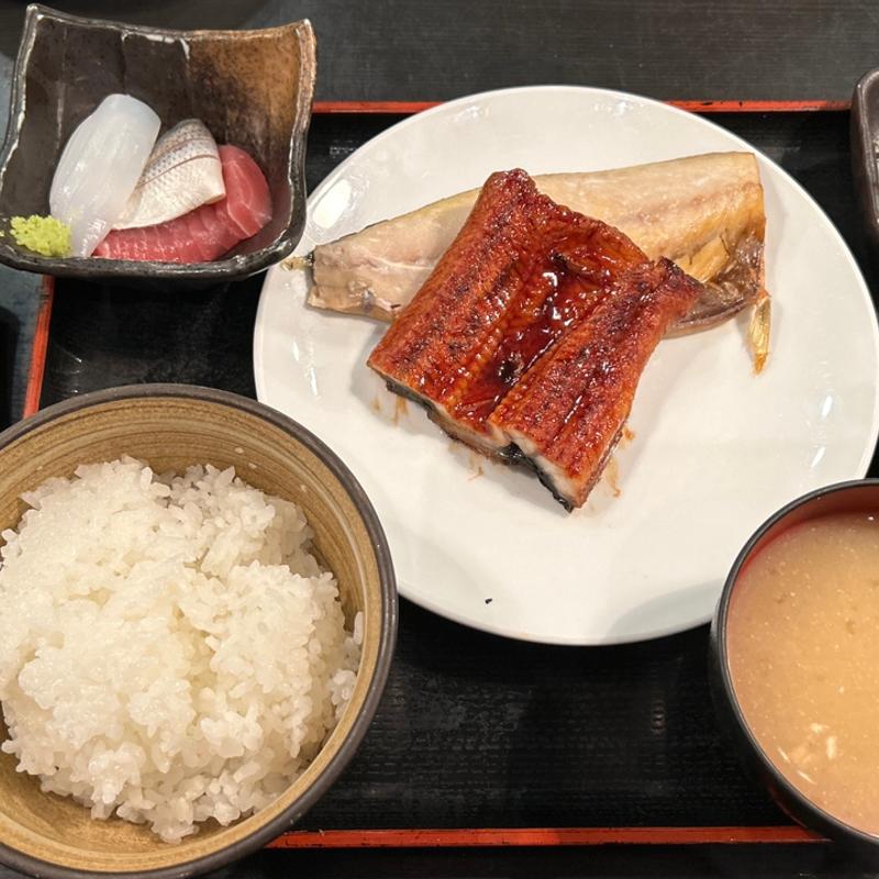 焼魚と刺身小鉢(銀彗富運 （シルバースプーン）)