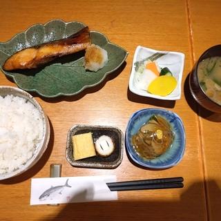 焼き魚定食(旬彩はやさか)