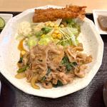 日替わりランチ　生姜焼きとエビフライ(絆 旬の肴と和み酒場)