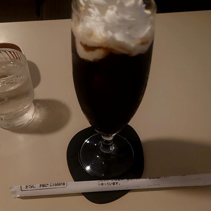 ウインナーコーヒー（ice）(喫茶室ルノアール 高田馬場２丁目店)