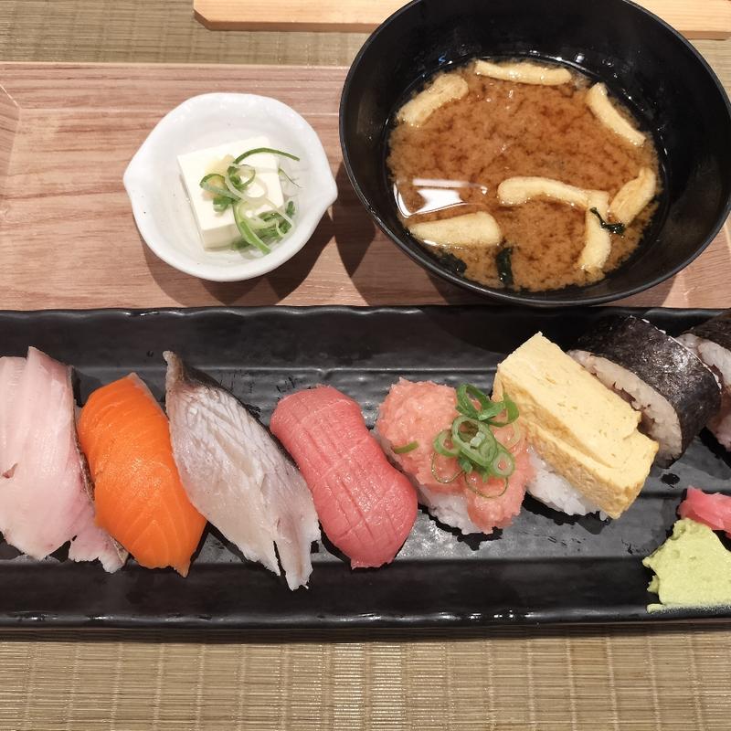 刺身定食(黒門マグロのエン時 ホワイティうめだ店)