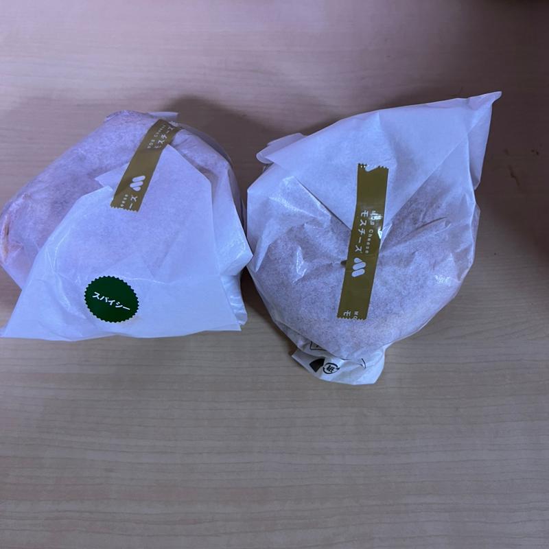 スパイシーモスチーズバーガー　モスチーズバーガー(モスバーガー島忠草加舎人店)